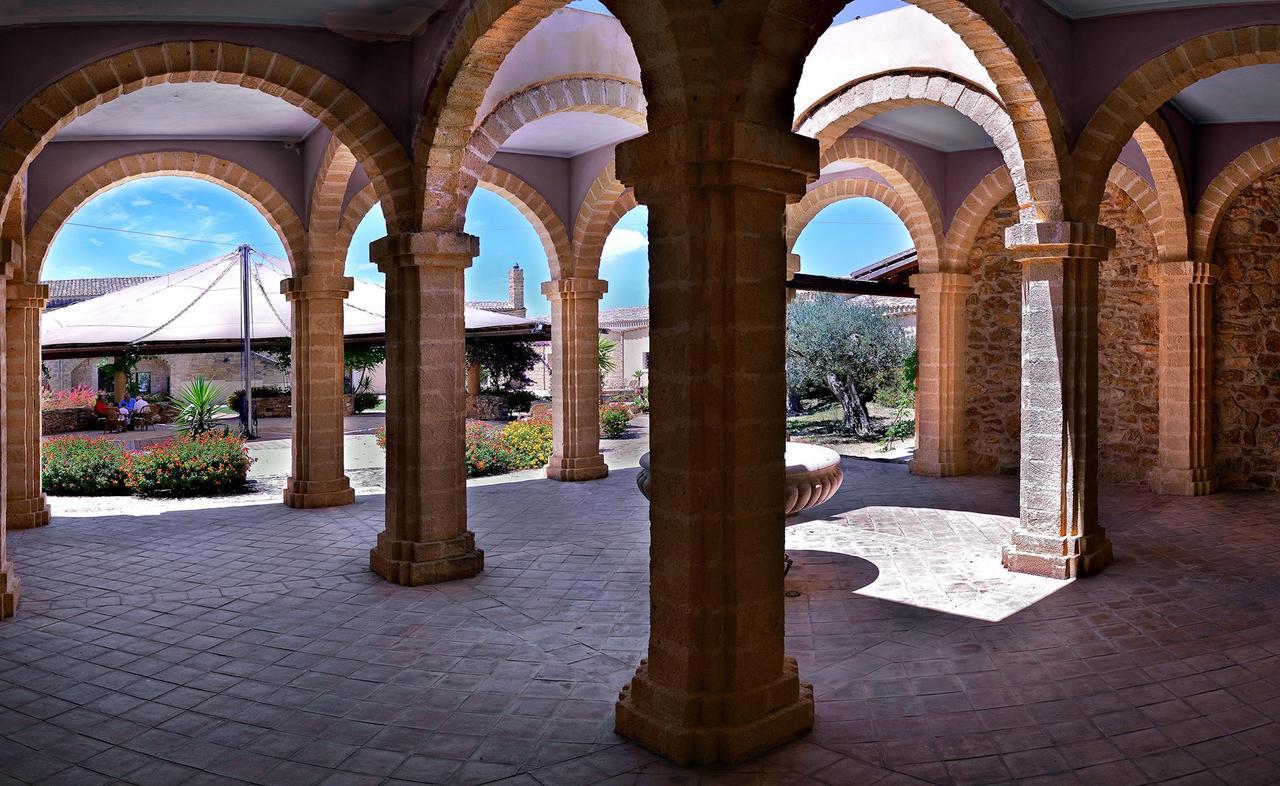 Baglio San Vincenzo Hotel Menfi Bagian luar foto